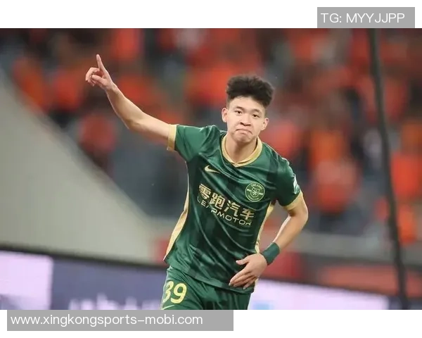 董方卓建议王钰栋尽早留洋发展国内待久虽赚多但前途受限